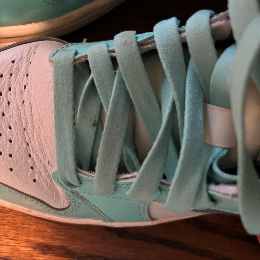 Jordan Womens AIR JORDAN 1 MID SE Green | Womens 7 - Picture 11 of 14
